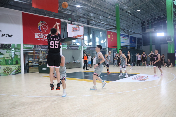 2025年7月，公司举行第二届”我运动、我康健、我快乐“智信杯篮球赛.JPG